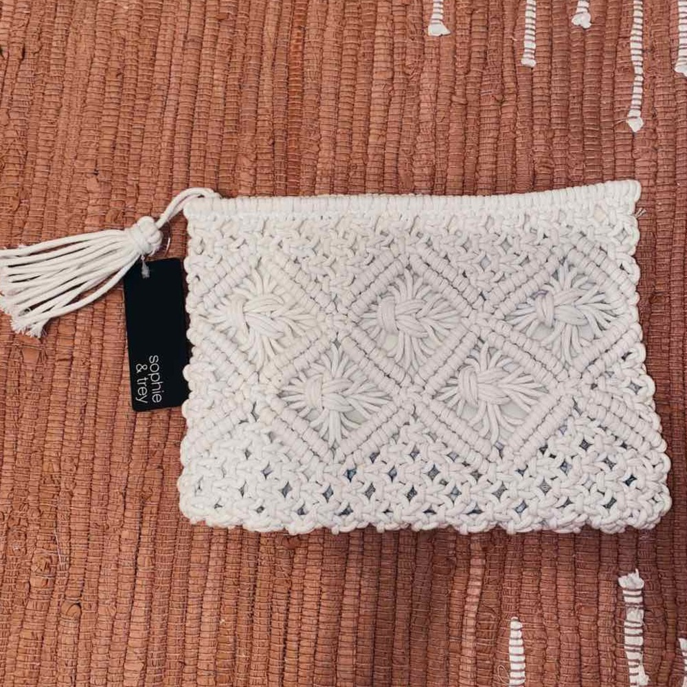 Crochet clutch